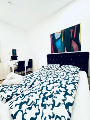 Convenient Stay Room for 2, 11 Min to Atzgersdorf